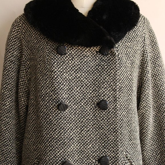 Vintage 1950s Coat / Bergdorf Goodman Black and White Tweed Wool Overcoat With F - Picture 9 of 13